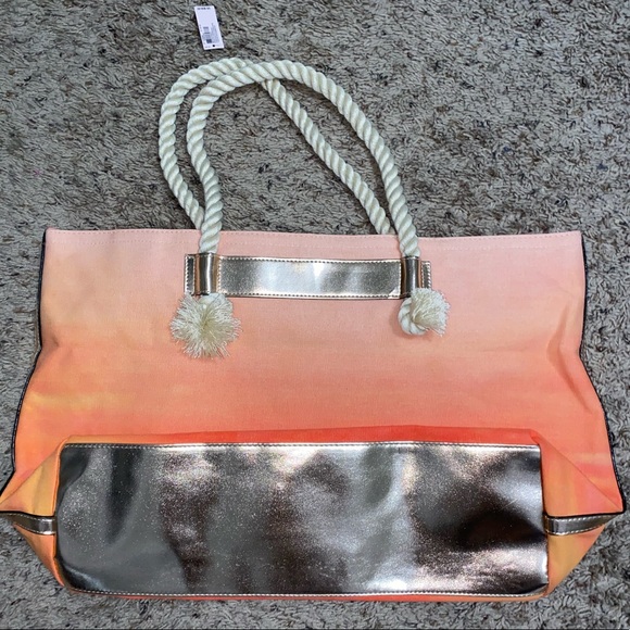 Victoria’s Secret Bag - Picture 2 of 3